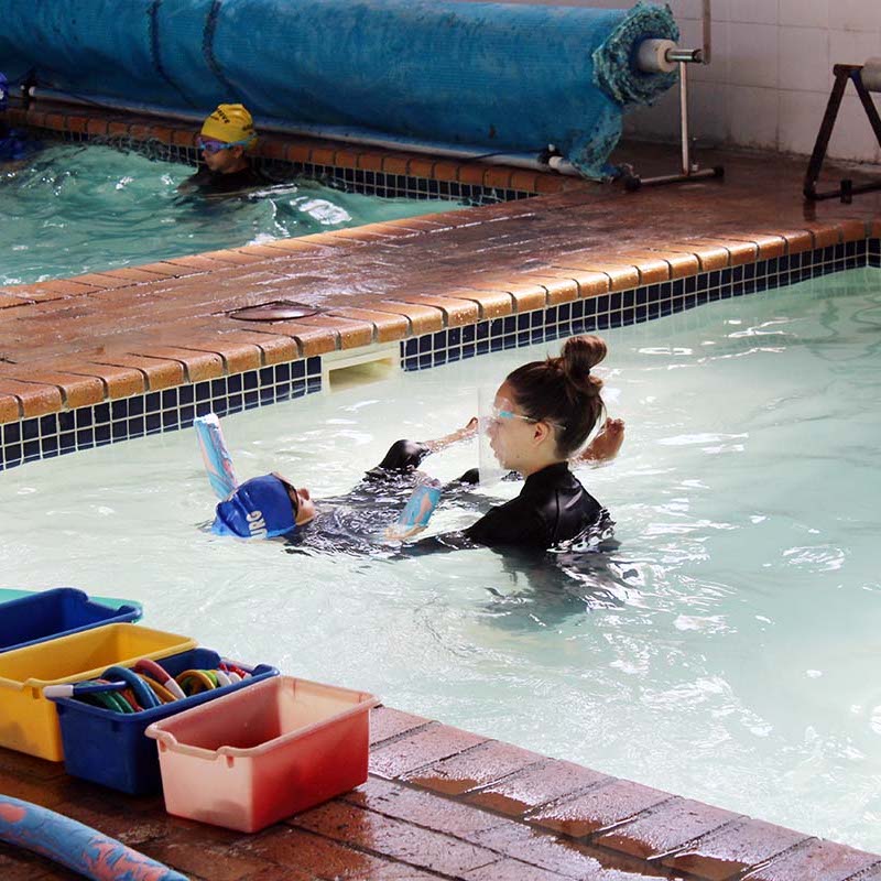 Max 2 Swimmers